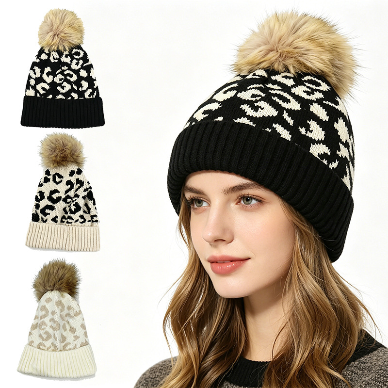 Beanie Cuffed Knit - Cappello in maglia con pompon e