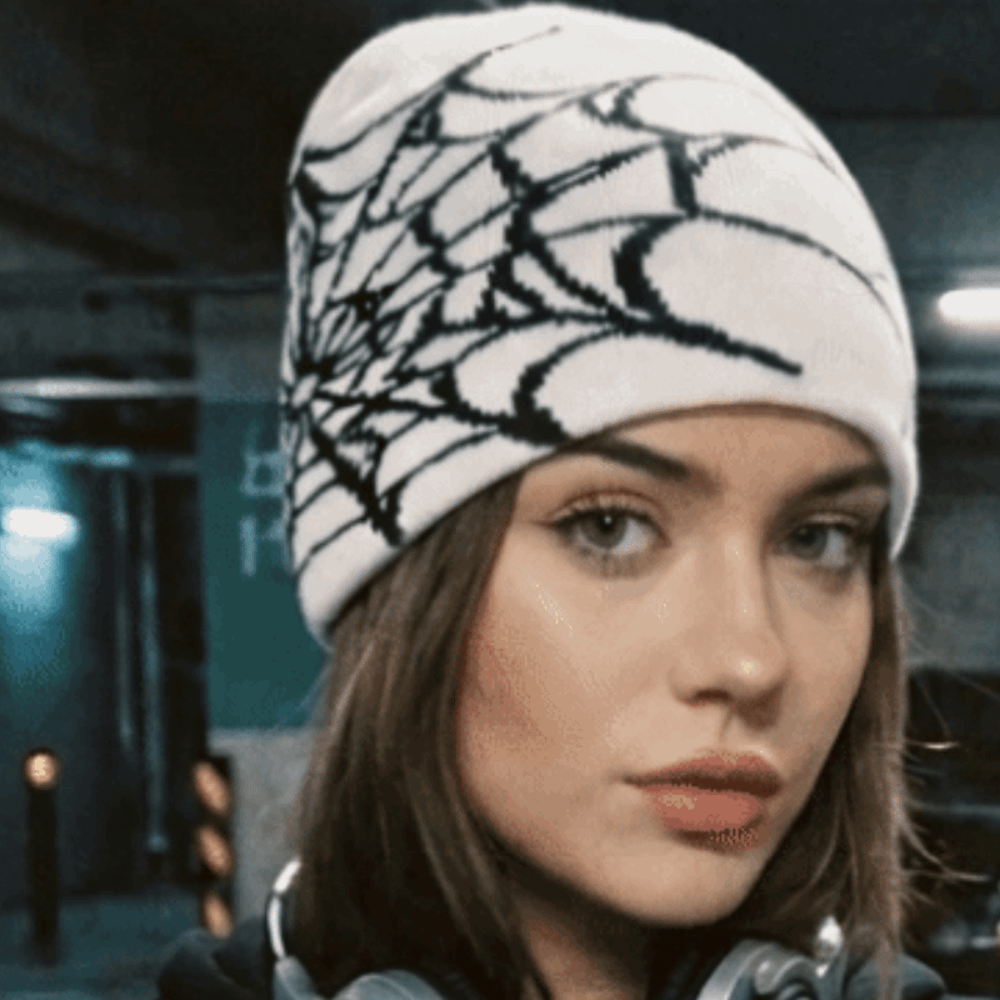 Berretto Y2K con Motivo a Ragn - Beanie Cuffed Knit recensione e prezzo