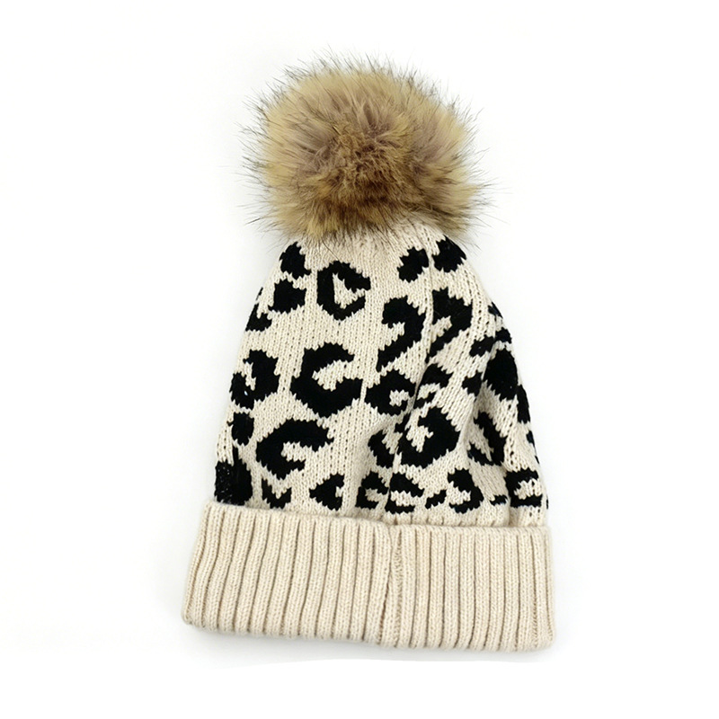 Cappello in maglia con pompon  - Beanie Cuffed Knit recensione e prezzo